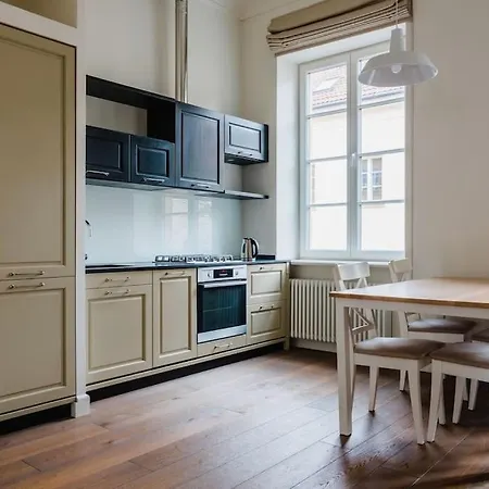 Apartment Miodowa